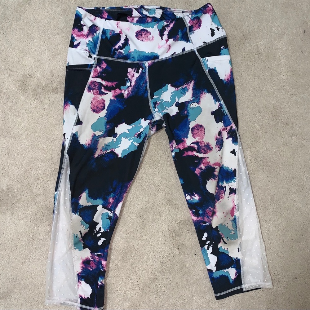 Capri workout pants/leggings L